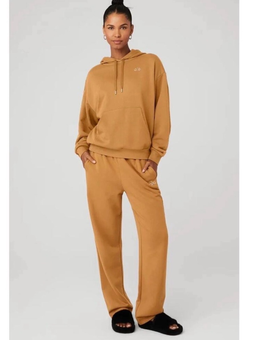 Alo Lounge Set